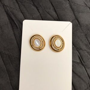 Circle earrings